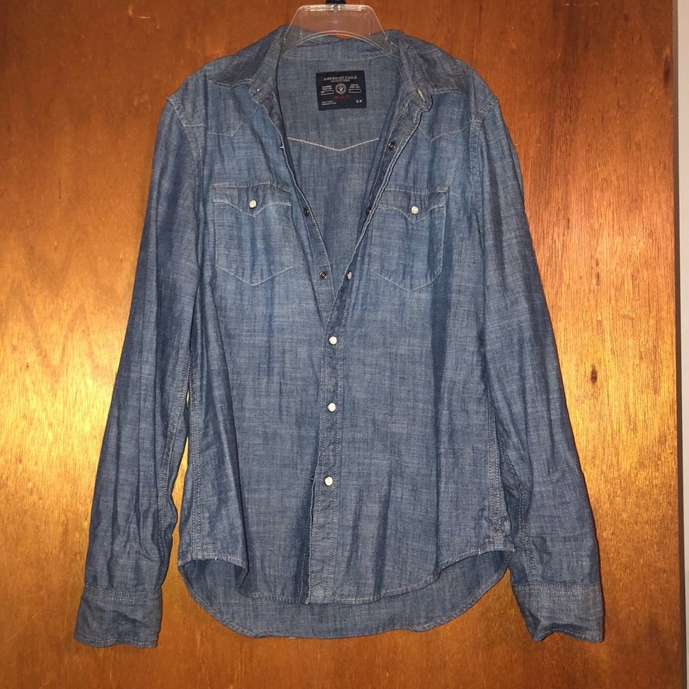 American Eagle Button Down Shirt